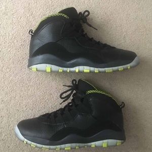 *Final Price $75 - Jordan 10 Venom